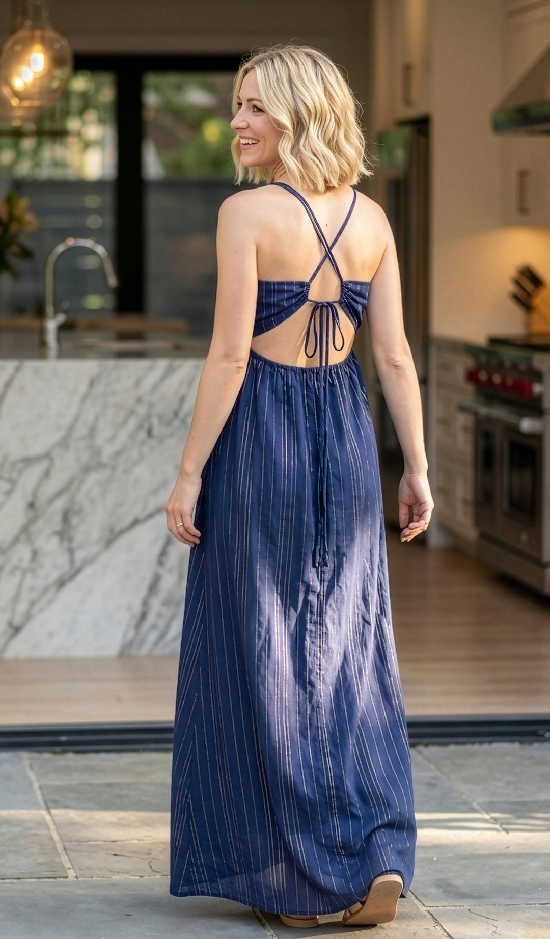 evening dresses and gownslifestyle CREPE DE CHINE SILK LINED MAXI DRESS IN BLACK | CULT MIA main image 1